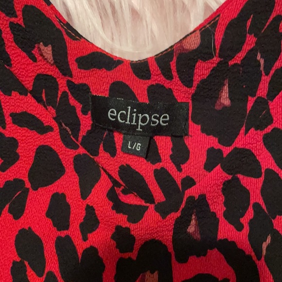 Ladies red and black pattern print - Picture 2 of 5